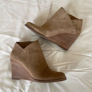 Lucky Brand Tan Suede Booties Size 8